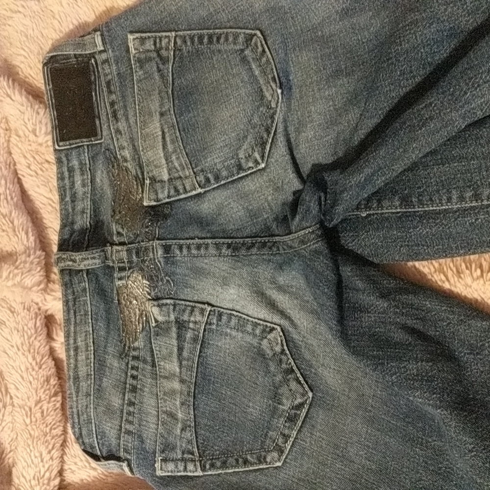 Robin's Jeans - Picture 4 of 5